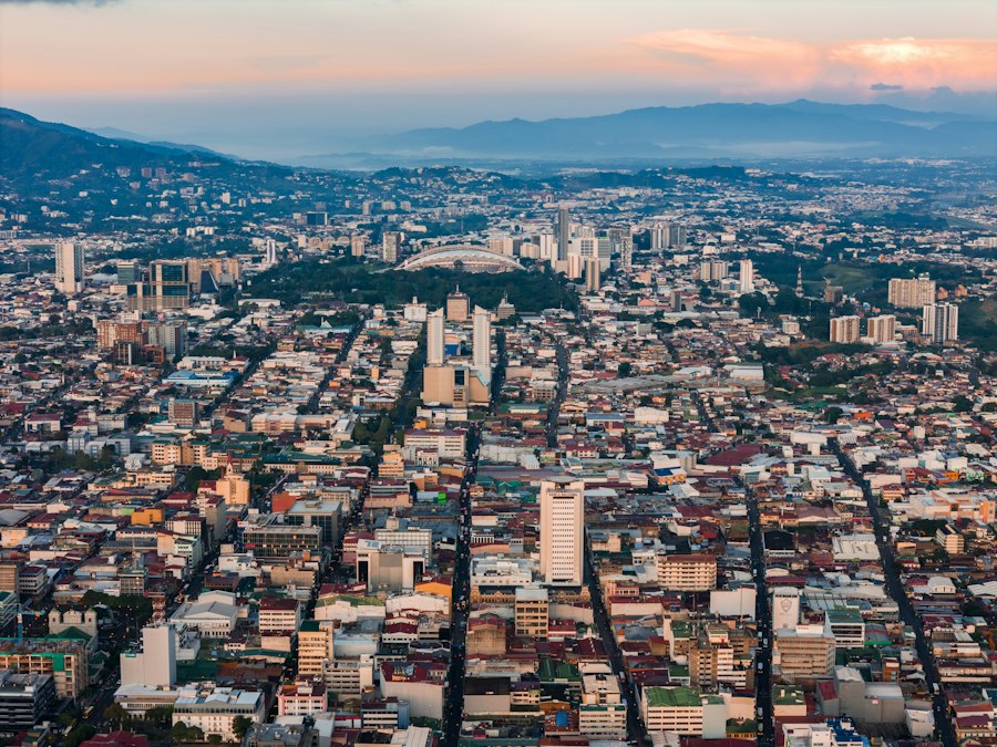 San José, Costa Rica with mountains behind